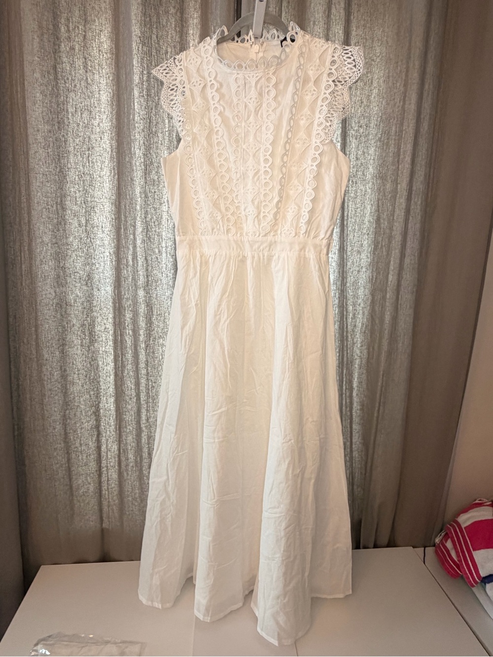 VALENTINE BOUTIQUE Lace-Trim White Sleeveless Midi Dress
